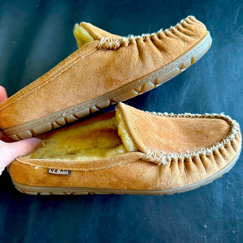 LL Bean size 9 slippers
